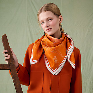 Petit Duc double face scarf 90 - Beige | Hermès Canada